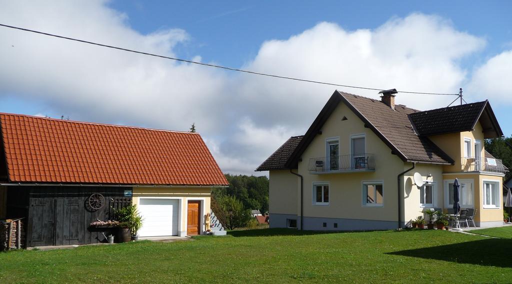 Ferienwohnungen Rasinger Schiefling am See Bagian luar foto